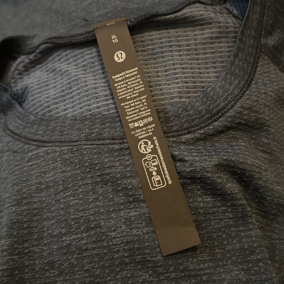 NWT LULULEMON METAL VENT TECH LONG SLEEVE - mineral blue true navy In  S… - Picture 10 of 10